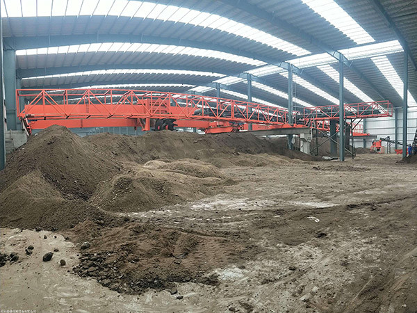 Système clé en main de recyclage des déchets organiques : du fumier à l'engrais granulé prêt à la commercialisation en 15 jours