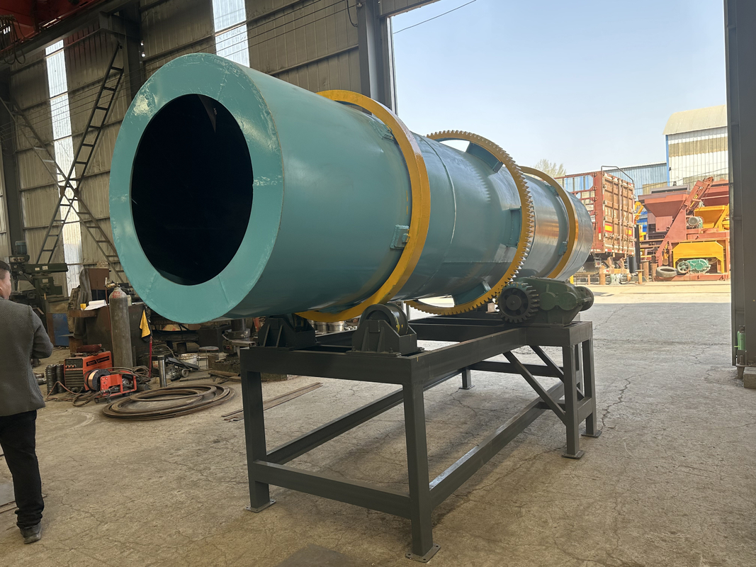 La machine de revêtement de film a une capacité de 1 à 5 tonnes et est de couleur bleue.