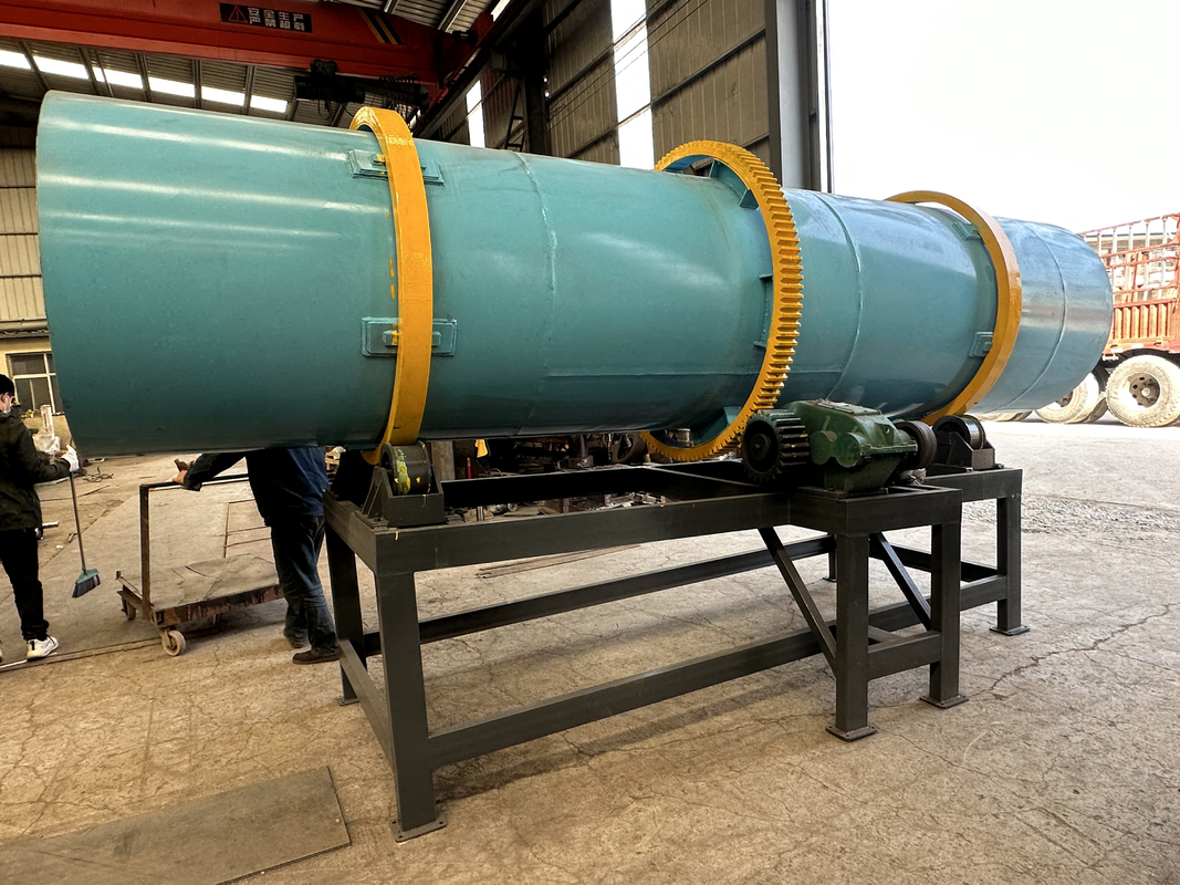 La machine de revêtement de film a une capacité de 1 à 5 tonnes et est de couleur bleue.
