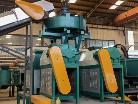 1 ligne de production d'engrais NPK avec une puissance de 18,5 kW et une capacité de 1-2 tonnes par heure
