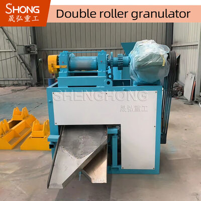 NPK Granulateur d'engrais composé en poudre chimique sèche à double rouleau à extrusion 18,5 kW Puissance et 1,5-2,5 tonnes/heure Capacité