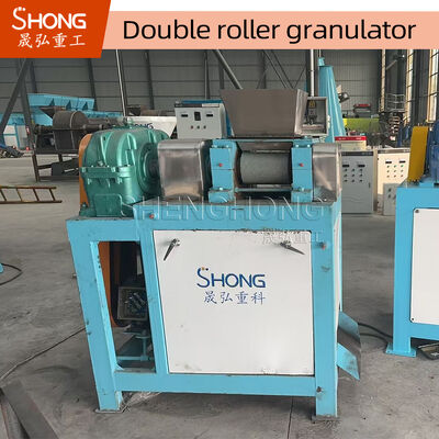 Granulateur à double rouleau pour engrais inorganiques composés sans technologie de séchage et faible consommation d'énergie