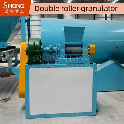 Granulateur à double rouleau avec une taille de rouleau de 186 x 300 mm pour la production d'engrais, 2 % à 8 % d'humidité et une puissance de 18,5 kW