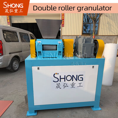 Machine à granuler des engrais potassiques à double rouleau avec un taux de granulation élevé et une vitesse réglable