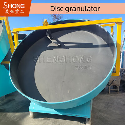 Granulateur d'engrais à haut rendement pour la production d'engrais organiques de grande capacité avec une construction en acier au carbone durable
