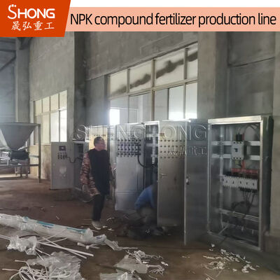 Contenu en matières organiques ≥ 30% NPK Ligne de production d'engrais avec une capacité de 1-2 tonnes par heure et granulation à double rouleau